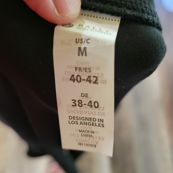 Women's Black Sports Fleese - Picture 7 of 12